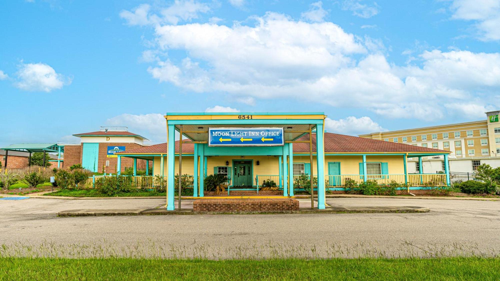 Moonlight Inn Хаттисберг Экстерьер фото